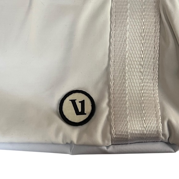 Vuori V1 Convertible Bag White Nylon Convertible Backpack Tote - Picture 10 of 12